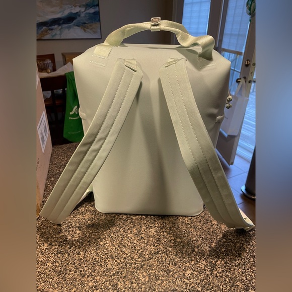 NEW Stanley Madeleine Mini Backpack Cooler Seafoam Thermal Bag 13.2L (14Qt) - Picture 8 of 16